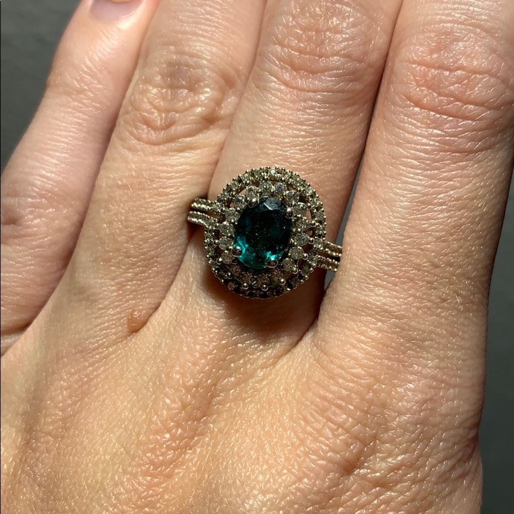 Zales Sterling Silver Emerald Ring - Picture 2 of 3